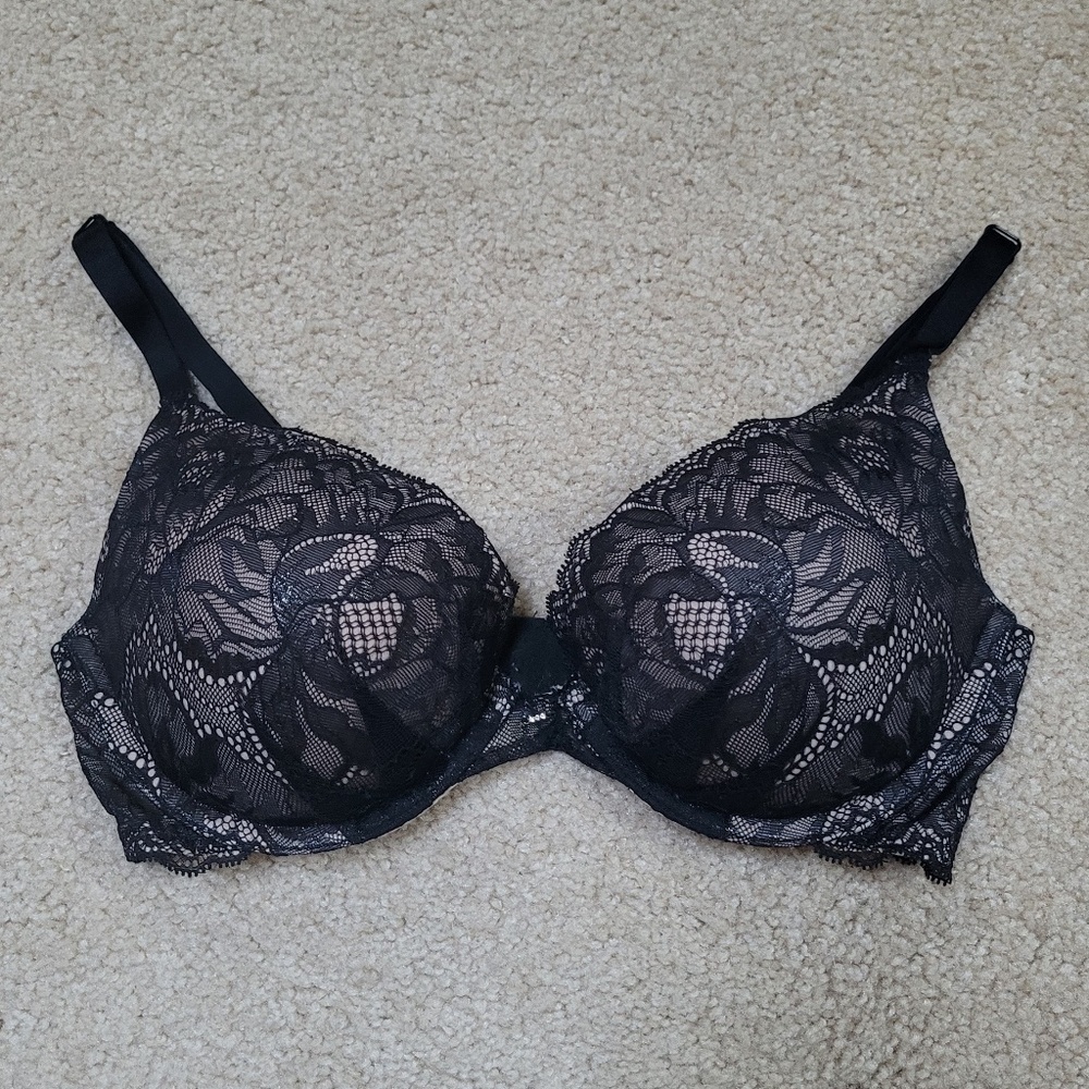 Victoria’s Secret Plunge Push-up Bra 34D